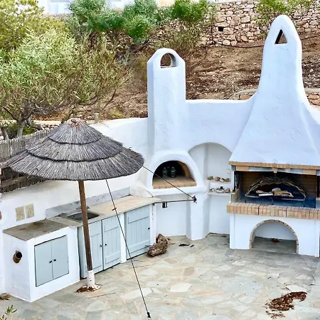 Petro's - Sarakiniko Páros